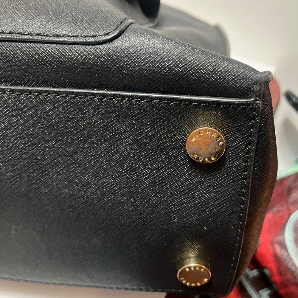 Michael Michael Kors Bridgette Medium East West Leather Tote Bag Black Gold - Picture 10 of 15